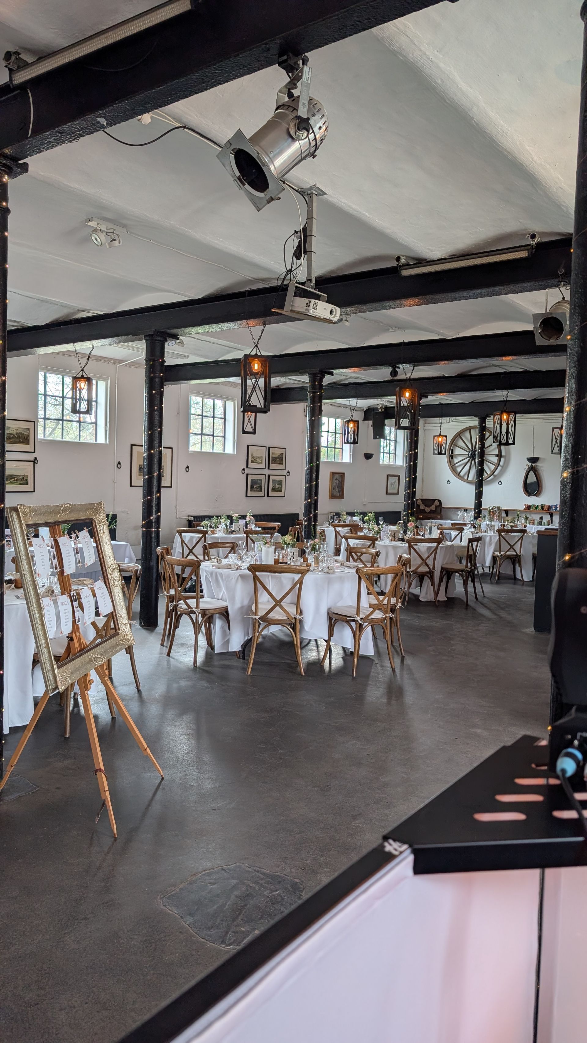 Real Wedding: Elegantes Setting & pure Eskalation auf Gut Basthorst